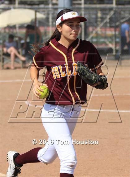 Thumbnail 3 in West Covina vs Bonita photogallery.