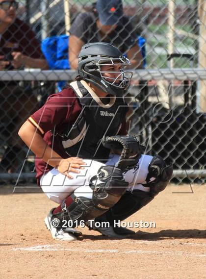 Thumbnail 3 in West Covina vs Bonita photogallery.
