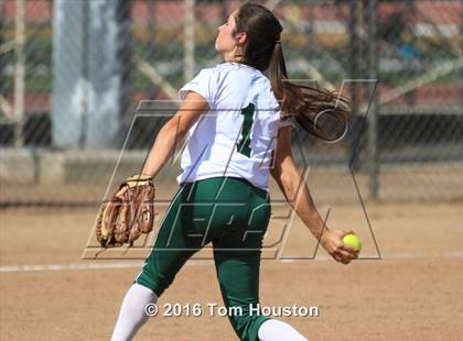 Thumbnail 3 in West Covina vs Bonita photogallery.