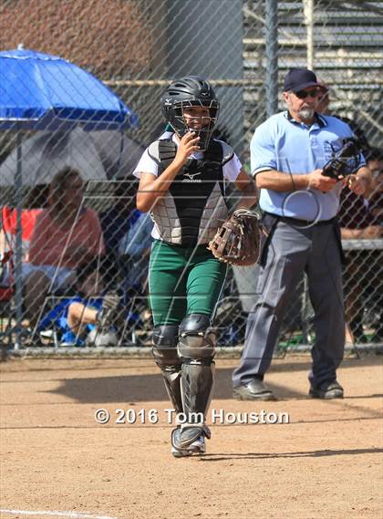 Thumbnail 2 in West Covina vs Bonita photogallery.