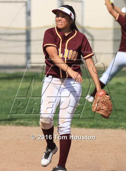 Thumbnail 2 in West Covina vs Bonita photogallery.