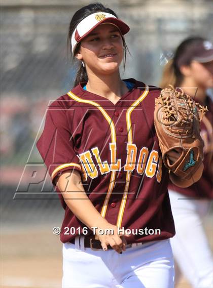Thumbnail 3 in West Covina vs Bonita photogallery.