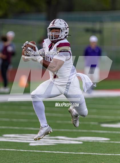 Thumbnail 3 in De Smet Jesuit @ Chaminade photogallery.