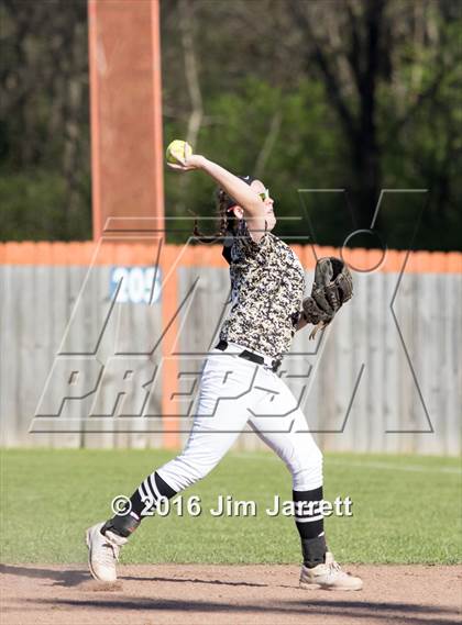 Thumbnail 1 in DeSoto Central @ Trumann photogallery.
