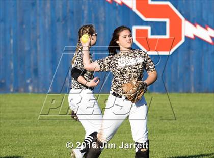 Thumbnail 2 in DeSoto Central @ Trumann photogallery.