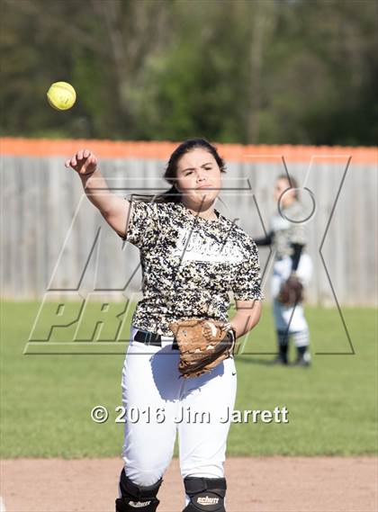 Thumbnail 3 in DeSoto Central @ Trumann photogallery.