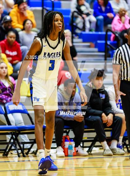 Thumbnail 1 in Shorewood vs. Federal Way (WIAA 3A Opening Round) photogallery.