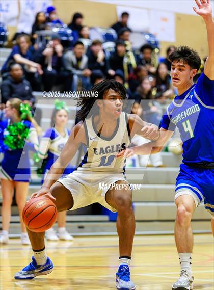 Thumbnail 1 in Shorewood vs. Federal Way (WIAA 3A Opening Round) photogallery.