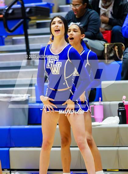 Thumbnail 1 in Shorewood vs. Federal Way (WIAA 3A Opening Round) photogallery.