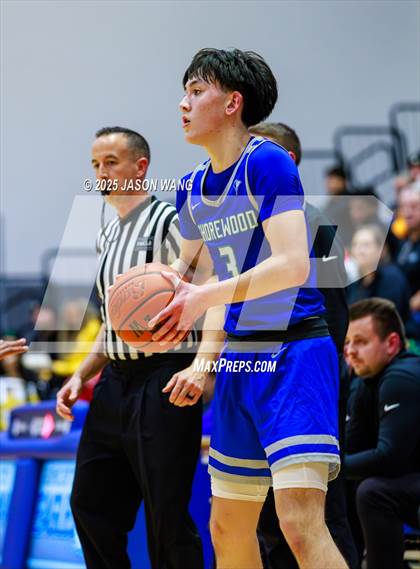 Thumbnail 1 in Shorewood vs. Federal Way (WIAA 3A Opening Round) photogallery.