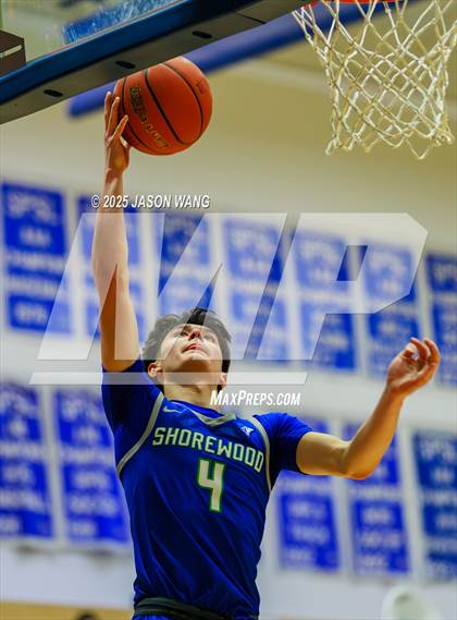 Thumbnail 2 in Shorewood vs. Federal Way (WIAA 3A Opening Round) photogallery.
