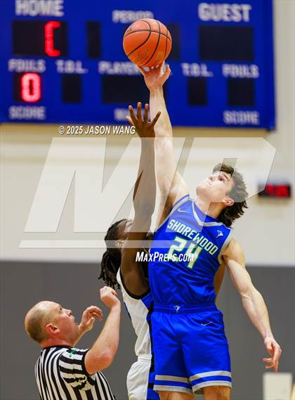 Thumbnail 3 in Shorewood vs. Federal Way (WIAA 3A Opening Round) photogallery.