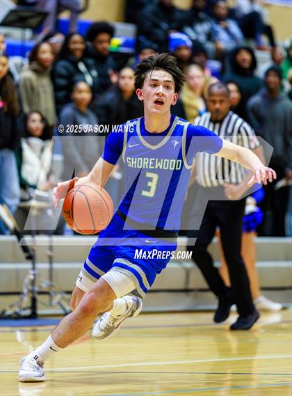 Thumbnail 2 in Shorewood vs. Federal Way (WIAA 3A Opening Round) photogallery.
