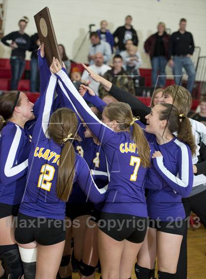 Thumbnail 2 in Clayton vs. Washburn (WIAA D4 Sectional Final) photogallery.