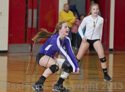 Thumbnail 2 in Clayton vs. Washburn (WIAA D4 Sectional Final) photogallery.