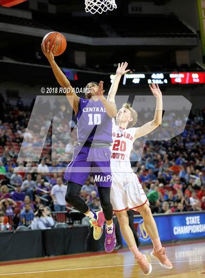Thumbnail 1 in Millard South vs. Omaha Central (NSAA Class A Quarterfinal)  photogallery.
