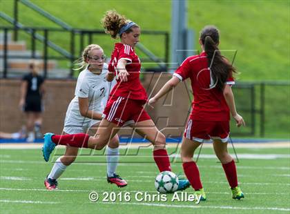 Thumbnail 2 in Dobyns-Bennett vs. George Rogers Clark photogallery.