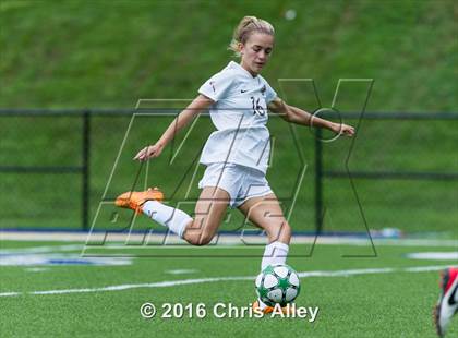Thumbnail 1 in Dobyns-Bennett vs. George Rogers Clark photogallery.