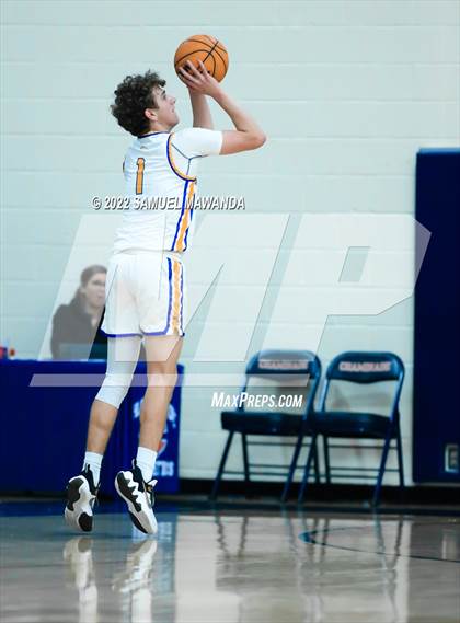 Thumbnail 3 in Agoura vs Valencia (7th Annual West Valley Tip-off Classic) photogallery.