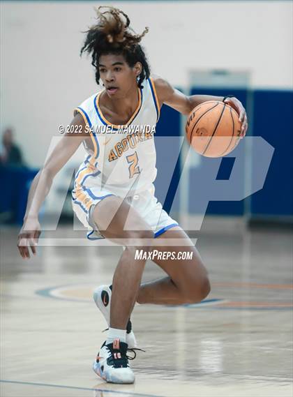Thumbnail 3 in Agoura vs Valencia (7th Annual West Valley Tip-off Classic) photogallery.