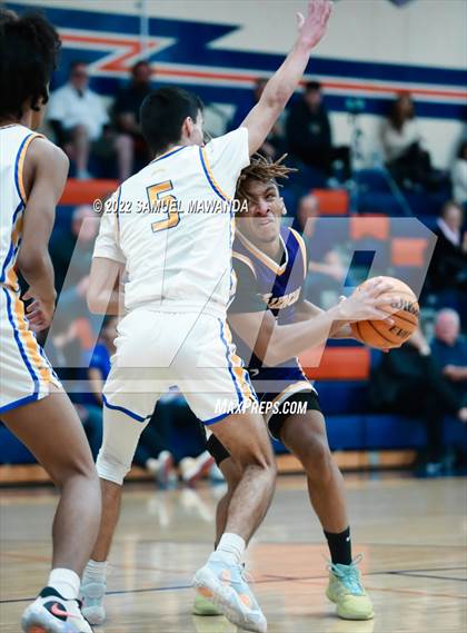 Thumbnail 3 in Agoura vs Valencia (7th Annual West Valley Tip-off Classic) photogallery.