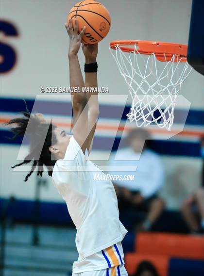 Thumbnail 1 in Agoura vs Valencia (7th Annual West Valley Tip-off Classic) photogallery.