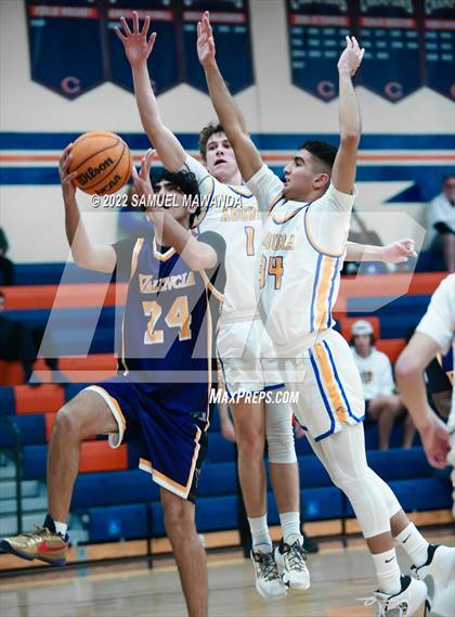 Thumbnail 1 in Agoura vs Valencia (7th Annual West Valley Tip-off Classic) photogallery.