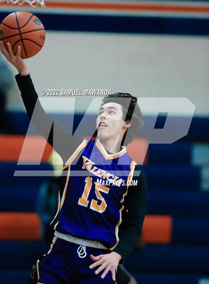Thumbnail 3 in Agoura vs Valencia (7th Annual West Valley Tip-off Classic) photogallery.