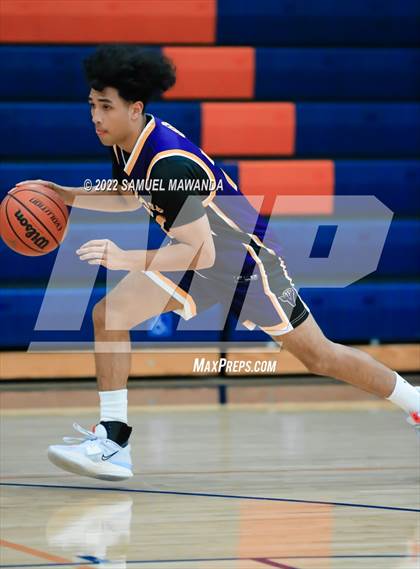 Thumbnail 3 in Agoura vs Valencia (7th Annual West Valley Tip-off Classic) photogallery.