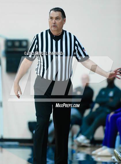 Thumbnail 3 in Agoura vs Valencia (7th Annual West Valley Tip-off Classic) photogallery.