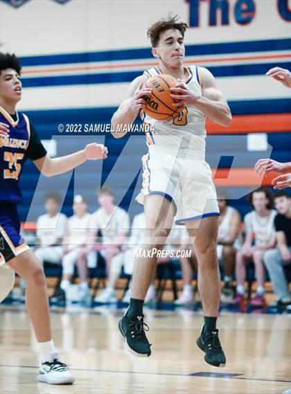 Thumbnail 1 in Agoura vs Valencia (7th Annual West Valley Tip-off Classic) photogallery.