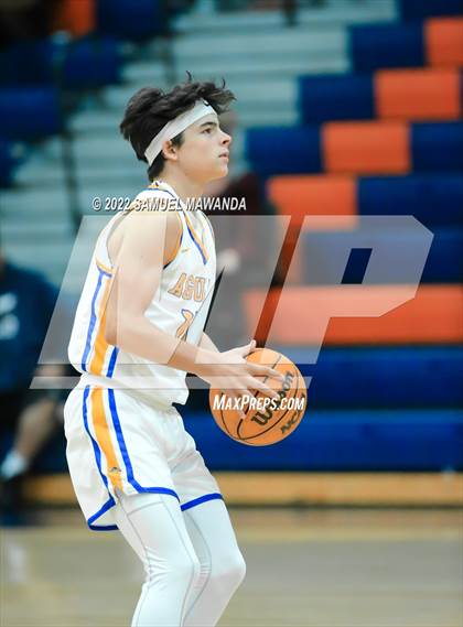 Thumbnail 2 in Agoura vs Valencia (7th Annual West Valley Tip-off Classic) photogallery.