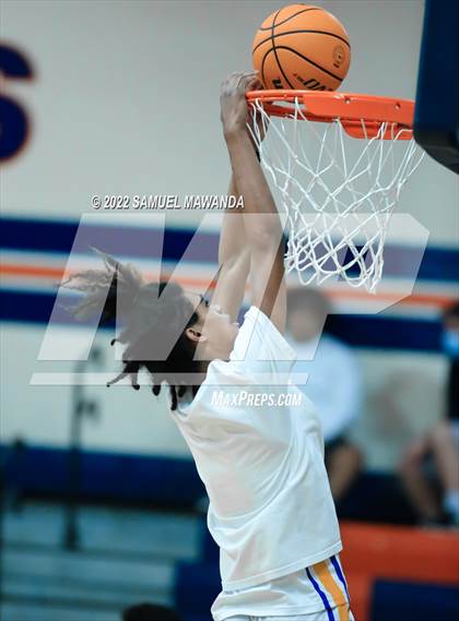 Thumbnail 1 in Agoura vs Valencia (7th Annual West Valley Tip-off Classic) photogallery.