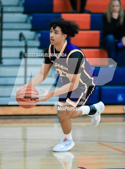 Thumbnail 1 in Agoura vs Valencia (7th Annual West Valley Tip-off Classic) photogallery.