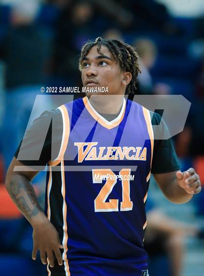 Thumbnail 3 in Agoura vs Valencia (7th Annual West Valley Tip-off Classic) photogallery.