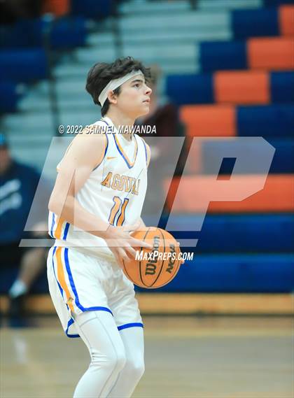 Thumbnail 1 in Agoura vs Valencia (7th Annual West Valley Tip-off Classic) photogallery.