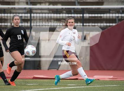 Thumbnail 2 in Silver Creek vs. Windsor (CHSAA 4A Semi-Final) photogallery.