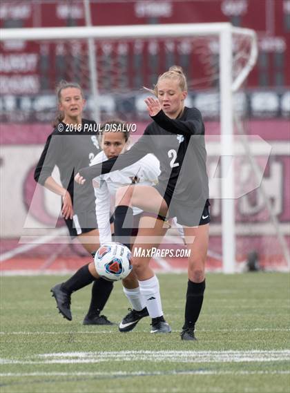 Thumbnail 1 in Silver Creek vs. Windsor (CHSAA 4A Semi-Final) photogallery.