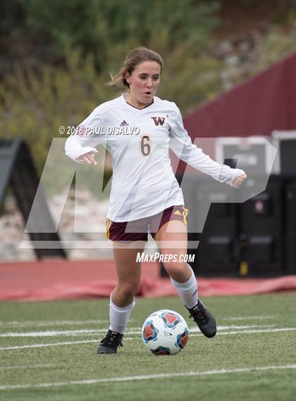 Thumbnail 3 in Silver Creek vs. Windsor (CHSAA 4A Semi-Final) photogallery.