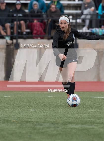 Thumbnail 1 in Silver Creek vs. Windsor (CHSAA 4A Semi-Final) photogallery.