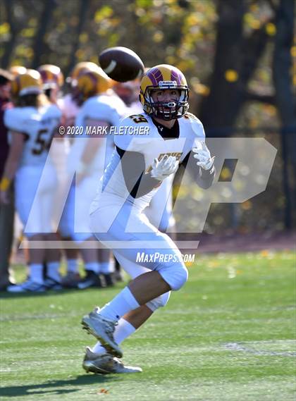 Thumbnail 3 in Gloucester Catholic @ Paul VI photogallery.