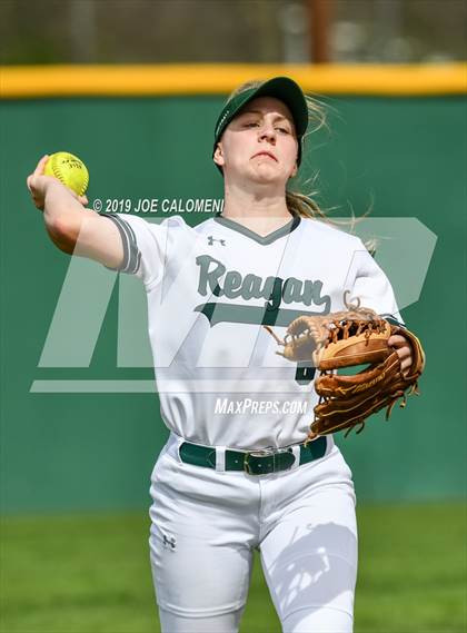 Thumbnail 3 in Reagan [Ronald] vs Antonian Prep (NEISD Softball Tournament) photogallery.