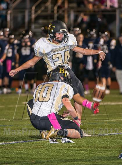 Thumbnail 3 in St. Mary's vs. Bishop Fenwick photogallery.