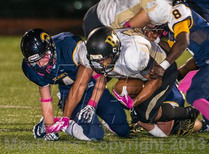 Thumbnail 2 in St. Mary's vs. Bishop Fenwick photogallery.