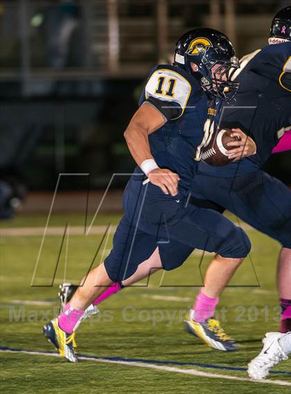 Thumbnail 3 in St. Mary's vs. Bishop Fenwick photogallery.