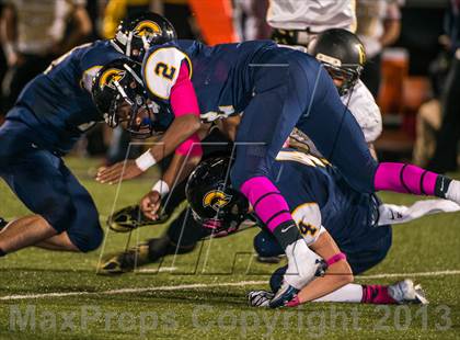 Thumbnail 2 in St. Mary's vs. Bishop Fenwick photogallery.