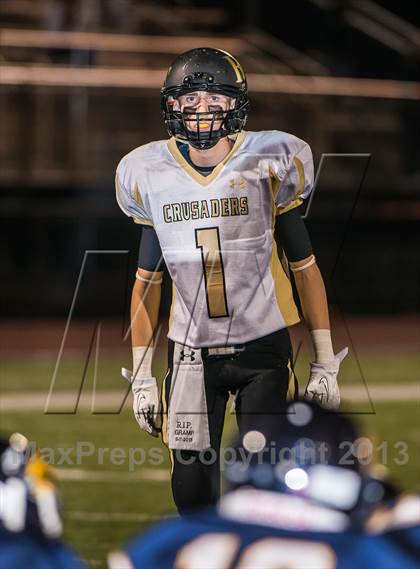 Thumbnail 3 in St. Mary's vs. Bishop Fenwick photogallery.