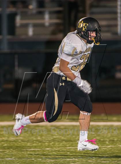 Thumbnail 2 in St. Mary's vs. Bishop Fenwick photogallery.