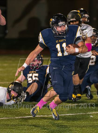 Thumbnail 1 in St. Mary's vs. Bishop Fenwick photogallery.
