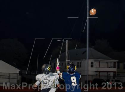Thumbnail 2 in St. Mary's vs. Bishop Fenwick photogallery.